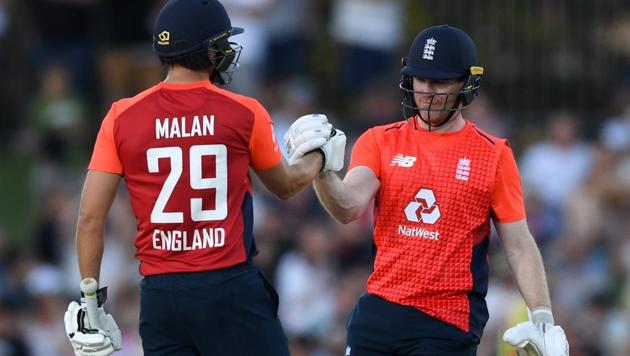 Dawid Malan of England celebrates reaching his century with captain Eoin Morgan(Getty Images) Dawid Malan of England celebrates reaching his century with captain Eoin Morgan(Getty Images)