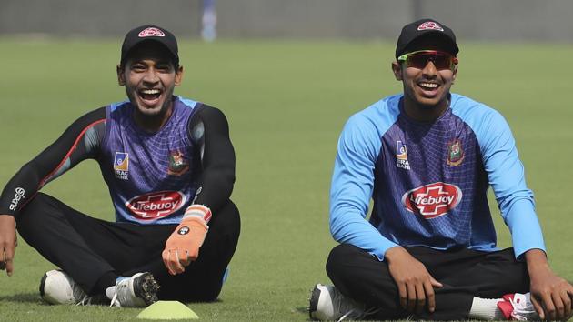 Bangladesh's Soumya Sarkar and Mushfiqur Rahim attend a practice session.(AP)