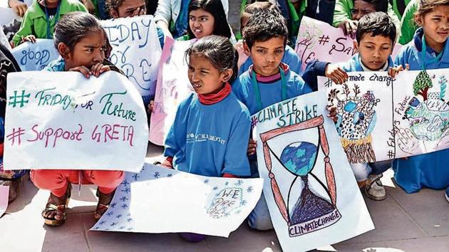 Schoolchildren protest against climate change in New Delhi on March 15, 2019.(Sarang Gupta/Ht archive)
