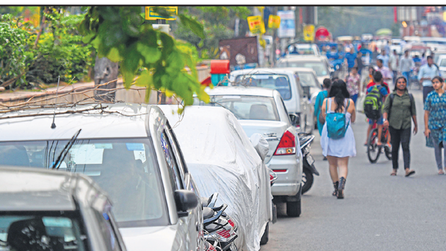 Cars parked in a residential colony in C block in lajpat nagar-2. (HT Photo) Cars parked in a residential colony in C block in lajpat nagar-2. (HT Photo)