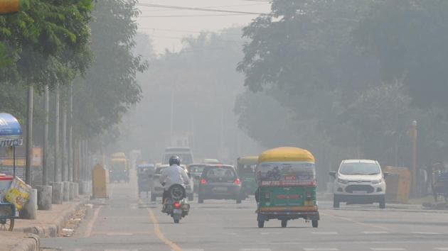 The Air Quality Index in Chandigarh shot up to 224 at the continuous monitoring station in Sector 25 at 7pm on Monday. (HT FILE) The Air Quality Index in Chandigarh shot up to 224 at the continuous monitoring station in Sector 25 at 7pm on Monday. (HT FILE)