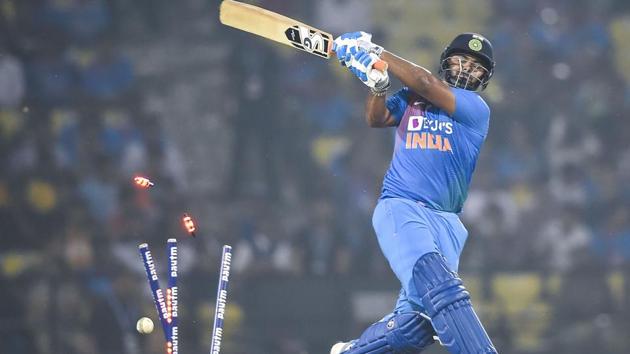 Indian batsman Rishabh Pant gets bowled out during the third T20I.(PTI)
