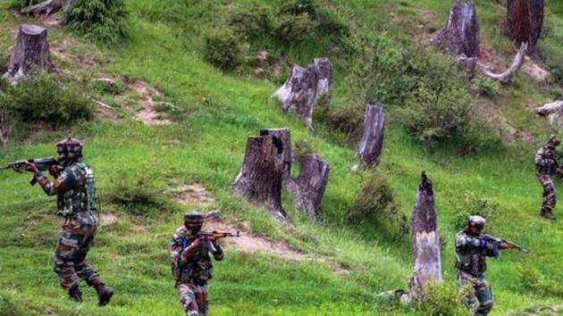 A Lashkar-e-Taiba terrorist was among the two killed by security forces during an overnight encounter in north Kashmir’s Bandipora district, officials said on Monday.(PTI File Photo)