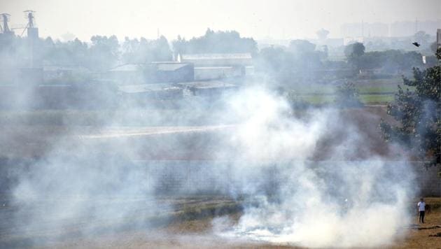 On Monday , 794 cases of fire incidents was reported from Punjab as compared to 2,145 on Sunday. (Sakib Ali /HT File Photo) On Monday , 794 cases of fire incidents was reported from Punjab as compared to 2,145 on Sunday. (Sakib Ali /HT File Photo)