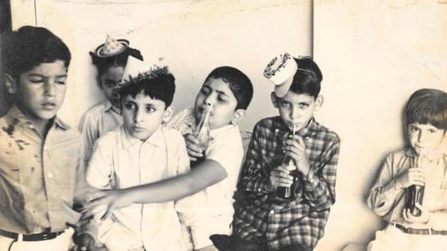 Can you spot Boney Kapoor, Rishi Kapoor and Anil Kapoor in this picture? Can you spot Boney Kapoor, Rishi Kapoor and Anil Kapoor in this picture?