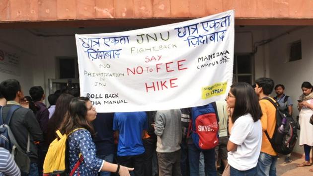 Students of JNU hold protest during a Executive Council meeting on Wednesday. Akhil Bharatiya Vidyarthi Parishad (ABVP) will approach University Grants Commission (UGC) with signatures of JNU students against fee hike and new hostel manual on Wednesday. In a press statement, ABVP said it will carry out the signature campaign and submit it to the UGC. (Vipin Kumar / HT Photo) Students of JNU hold protest during a Executive Council meeting on Wednesday. Akhil Bharatiya Vidyarthi Parishad (ABVP) will approach University Grants Commission (UGC) with signatures of JNU students against fee hike and new hostel manual on Wednesday. In a press statement, ABVP said it will carry out the signature campaign and submit it to the UGC. (Vipin Kumar / HT Photo)