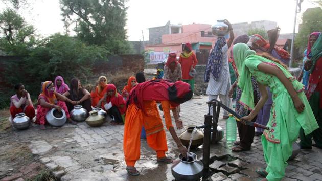 For instance, while SBM produced rapid gains in access to toilet facilities, latrines do not mean safe management of wastewater, and they don’t enable reuse of waste water because the majority of urban and rural households depend on on-site sanitation systems.(Manoj Dhaka/HindustanTimes)