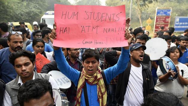 Students of JNU protest against fee hike outside All India Council For Technical Education during JNU convocation. The JNUSU on Tuesday announced it would hold a protest outside the EC meeting and observe a university strike. JNUSU general secretary Satish Yadav said, “We will again try to meet the vice-chancellor on Wednesday. We will also hand over a memorandum to EC members, requesting them to oppose the draft hostel manual during the meeting.” (Biplov Bhuyan / HT Photo) Students of JNU protest against fee hike outside All India Council For Technical Education during JNU convocation. The JNUSU on Tuesday announced it would hold a protest outside the EC meeting and observe a university strike. JNUSU general secretary Satish Yadav said, “We will again try to meet the vice-chancellor on Wednesday. We will also hand over a memorandum to EC members, requesting them to oppose the draft hostel manual during the meeting.” (Biplov Bhuyan / HT Photo)
