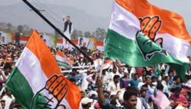 The Congress is expected to announce candidates for the remaining six seats for Jharkhand assembly election soon. These would include the candidate against chief minister Raghubar Das from Jamshedpur East.(HT File)