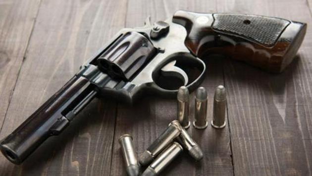 The police said the two jewellers suffered gunshot injuries and a third person, another jeweller, was unhurt. (Shutterstock Image) The police said the two jewellers suffered gunshot injuries and a third person, another jeweller, was unhurt. (Shutterstock Image)