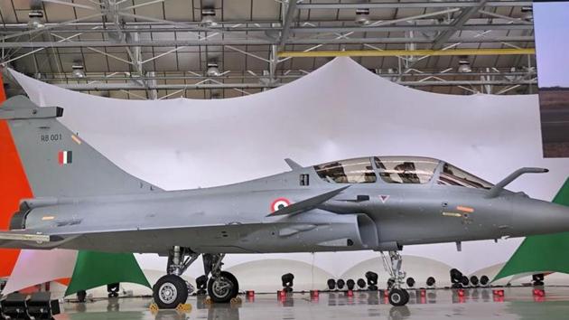 A view of Rafale Jet at its Dassault Aviation assembly line, in Bordeaux, France.(PTI)