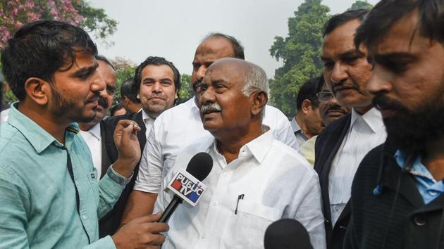 Former Lok Sabha MP Adagur H Vishwanath speaks to media personnel after Supreme Court announced its verdict on former Karnataka Speaker's order disqualfying 17 MLAs, in New Delhi on Wednesday. (PTI) Former Lok Sabha MP Adagur H Vishwanath speaks to media personnel after Supreme Court announced its verdict on former Karnataka Speaker's order disqualfying 17 MLAs, in New Delhi on Wednesday. (PTI)