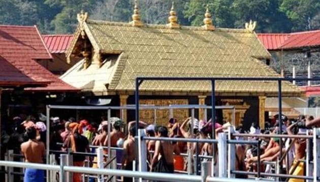 A view of pilgrims at the Sabarimala Sannidhanam or the main temple complex(Vivek R Nair / HT photo)