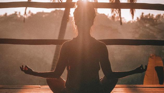 Right ‘doses’ of yoga can reduce anxiety, depression.(Unsplash)