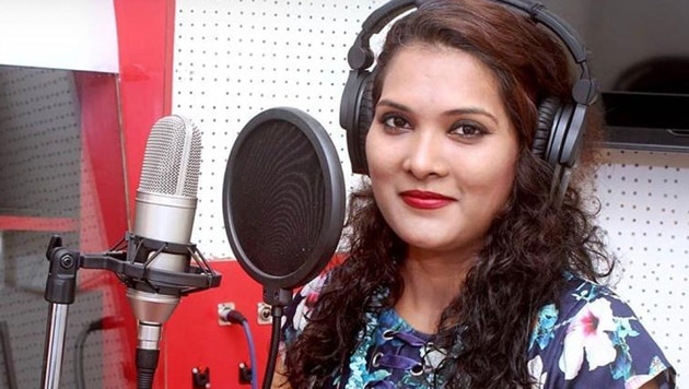Geeta Mali had sung songs for a few Marathi films and also cut her own music albums.(Photo instagram/geetamali_songbird)