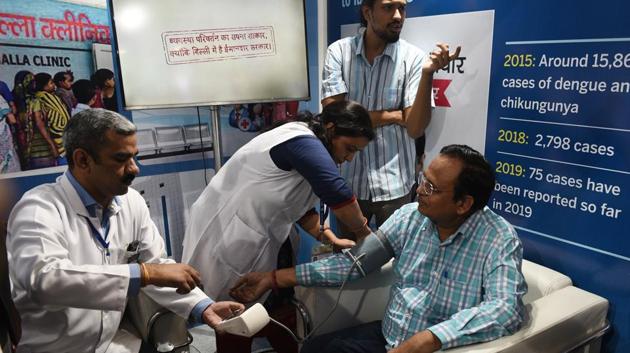 Delhi Minister Satyender Jain undergoes a medical check-up at the Delhi State stall during the India International Trade Fair. Bihar and Jharkhand will be the focus states in this edition of the fair. (Vipin Kumar / HT Photo) Delhi Minister Satyender Jain undergoes a medical check-up at the Delhi State stall during the India International Trade Fair. Bihar and Jharkhand will be the focus states in this edition of the fair. (Vipin Kumar / HT Photo)