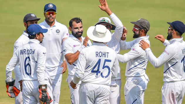 Indian bowler M Shami (C) celebrates the wicket of Bangladesh batsman Mahmudullah.(PTI)