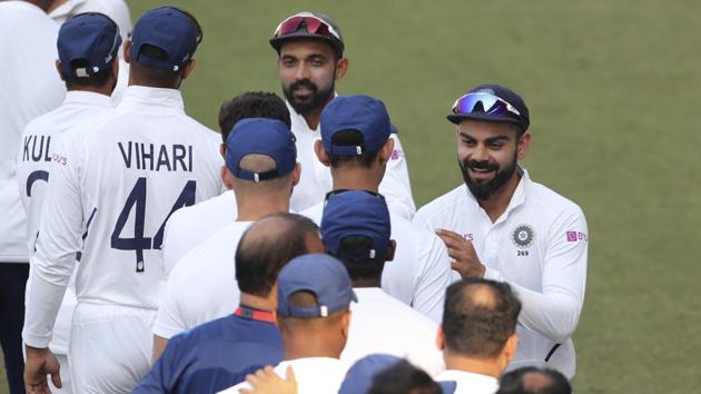 India's captain Virat Kohli, right, and Ajinkya Rahane.(AP)