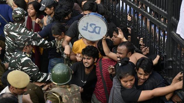 Heavy police deployment was made outside the university’s campus on Monday, ahead of the students’ protest march to Parliament. (HT file) Heavy police deployment was made outside the university’s campus on Monday, ahead of the students’ protest march to Parliament. (HT file)