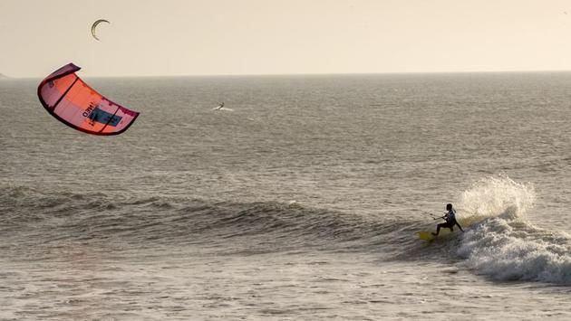 A kitesurfers seen at Dakhla beach. Only the names of certain sites, like PK 25 (kilometre point 25), ruined forts in the dunes and the imposing and still in-use military buildings in Dakhla, remind tourists of the region’s history of conflict. In the 1970s, Morocco annexed Western Sahara, a former Spanish colony, and fought a war with the Algeria-backed Polisario Front from 1975 to 1991, when a ceasefire deal was agreed. (FADEL SENNA / AFP) A kitesurfers seen at Dakhla beach. Only the names of certain sites, like PK 25 (kilometre point 25), ruined forts in the dunes and the imposing and still in-use military buildings in Dakhla, remind tourists of the region’s history of conflict. In the 1970s, Morocco annexed Western Sahara, a former Spanish colony, and fought a war with the Algeria-backed Polisario Front from 1975 to 1991, when a ceasefire deal was agreed. (FADEL SENNA / AFP)