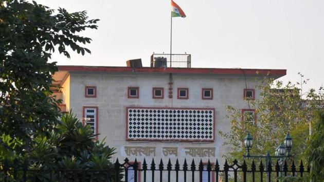 A division bench of justices Govardhan Bardhar and Abhay Chaturvedi issued the notices on Monday on the contempt petition filed by Vimal Chand Choudhary on behalf of journalist Milap Chand Dandia. (HT File) A division bench of justices Govardhan Bardhar and Abhay Chaturvedi issued the notices on Monday on the contempt petition filed by Vimal Chand Choudhary on behalf of journalist Milap Chand Dandia. (HT File)