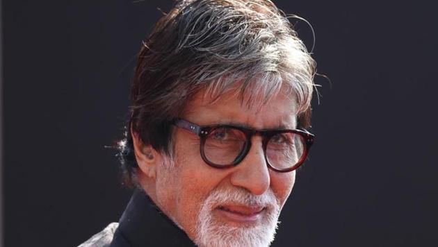 Amitabh Bachchan thanked his fans at the inaugural ceremony. Amitabh Bachchan thanked his fans at the inaugural ceremony.
