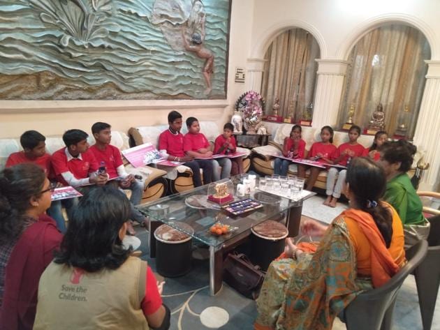 The children discussed with mayor Sanyukta Bhatia the extremely difficult conditions in which they and thousands others like them lived in the slum settlements of Uttar Pradesh. (HT) The children discussed with mayor Sanyukta Bhatia the extremely difficult conditions in which they and thousands others like them lived in the slum settlements of Uttar Pradesh. (HT)