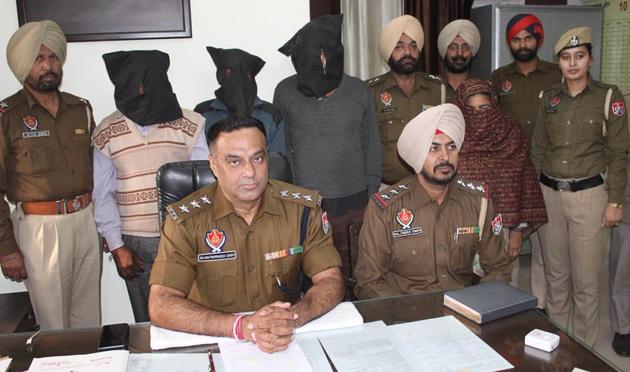 The accused in police custody in Khanna on Wednesday. (HT PHOTO) The accused in police custody in Khanna on Wednesday. (HT PHOTO)
