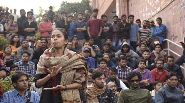 JNUSU president Aishe Ghosh , at Freedom Square, JNU campus, in New Delhi, on Tuesday, November 19, 2019.(Vipin Kumar/HT PHOTO) JNUSU president Aishe Ghosh , at Freedom Square, JNU campus, in New Delhi, on Tuesday, November 19, 2019.(Vipin Kumar/HT PHOTO)