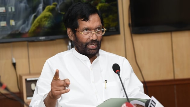 Union minister Ram Vilas paswan during his press conference on in new Delhi on Thursday. (Photo by Arvind Yadav/HT) Union minister Ram Vilas paswan during his press conference on in new Delhi on Thursday. (Photo by Arvind Yadav/HT)