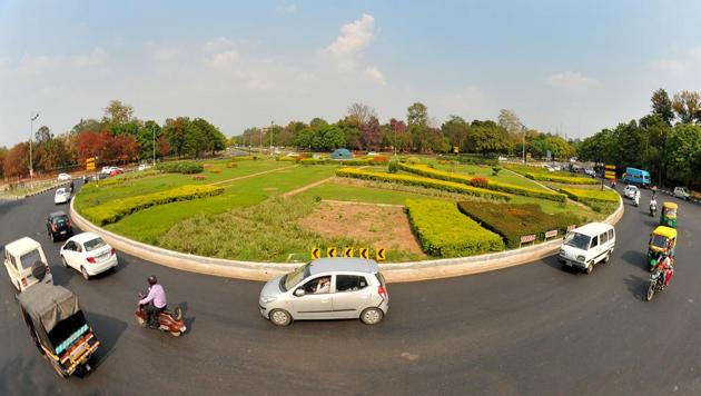 Chandigarh, India April 16::A view of Matka Roundabout in Chandigarh on Thursday, April 16, 2015. Photo by Keshav Singh/Hindustan Times