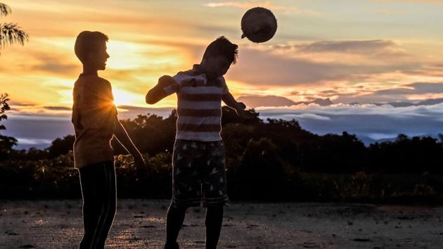 Children of FARC-EP ex-combatants play football in the municipality of La Montanita. Their certification has been delegated to the Organization of American States. But the United States is a member of the OAS and it has yet to remove the FARC from its terror blacklist. The UN said it is ready to take charge. (Juan Barreto / AFP) Children of FARC-EP ex-combatants play football in the municipality of La Montanita. Their certification has been delegated to the Organization of American States. But the United States is a member of the OAS and it has yet to remove the FARC from its terror blacklist. The UN said it is ready to take charge. (Juan Barreto / AFP)