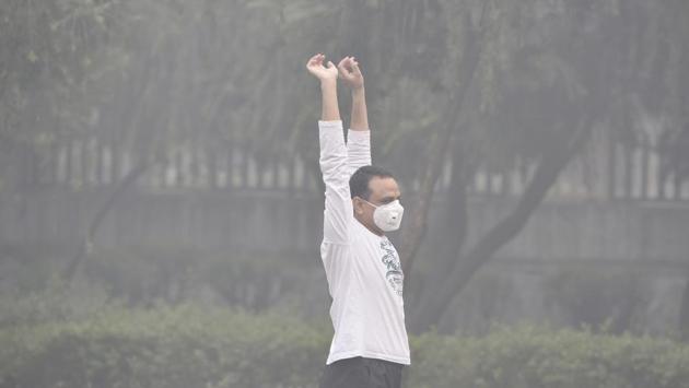The Environment Pollution (Prevention and Control) Authority (Epca) had ordered agencies to begin water sprinkling as a dust control measure from October 15, as a precautionary measure under the Graded Response Action Plan (Grap). However, it wasn’t until November 11 that the EDMC procured sprinkling machines. EDMC commissioner Dilraj Kaur said that the corporation has issued over 4,000 fines and collected over ₹2 crore as penalty for pollution norm violations in the last two months. (Vipin Kumar/ HT Photo) The Environment Pollution (Prevention and Control) Authority (Epca) had ordered agencies to begin water sprinkling as a dust control measure from October 15, as a precautionary measure under the Graded Response Action Plan (Grap). However, it wasn’t until November 11 that the EDMC procured sprinkling machines. EDMC commissioner Dilraj Kaur said that the corporation has issued over 4,000 fines and collected over ₹2 crore as penalty for pollution norm violations in the last two months. (Vipin Kumar/ HT Photo)