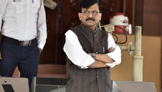 Sanjay Raut is set for a meeting with NCP president Sharad Pawar on Thursday afternoon to discuss contours of a Sena-NCP-Congress government.(Sanjeev Verma/HT PHOTO) Sanjay Raut is set for a meeting with NCP president Sharad Pawar on Thursday afternoon to discuss contours of a Sena-NCP-Congress government.(Sanjeev Verma/HT PHOTO)