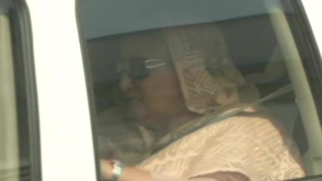 Bangladesh Prime Minister Sheikh Hasina arrived in Kolkata Friday morning.(ANI Photo/Twitter) Bangladesh Prime Minister Sheikh Hasina arrived in Kolkata Friday morning.(ANI Photo/Twitter)