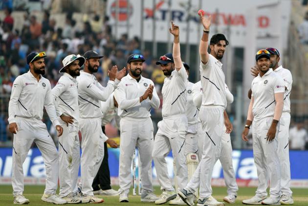 Indian bowler Ishant Sharma celebrates with the pink ball after getting five wickets. (Samir Jana / Hindustan Times )