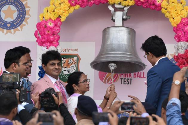Chief Minister of West Bengal Mamata Banerjee and BCCI President Sourav Ganguly in front of Eden Bell. (Samir Jana / Hindustan Times)