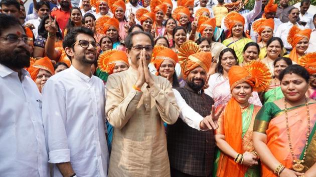 Uddhav Thackeray had convened a meeting of his party’s members of legislative assembly (MLAs) at his residence, Matoshree.(Praful Gangurde/HT Photo)