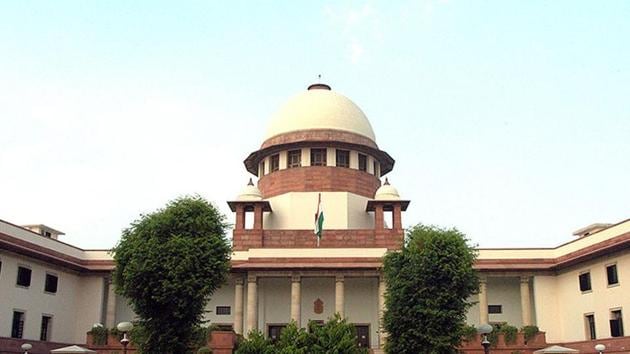 A petition seeking to stop a post-poll alliance of the Shiv Sena, Nationalist Congress Party (NCP) and the Congress from forming a government in the state was filed in the Supreme Court.(Sunil Saxena/HT File Photo)