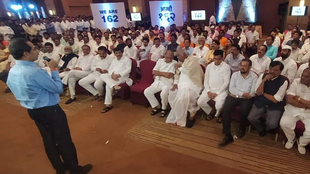 Uddhav Thackeray addressing MLAs at Mumbai’s Grand Hyatt. (HT photo)