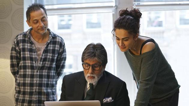 Taapsee Pannu, Amitabh Bachchan and Sujoy Ghosh on the sets of Badla.