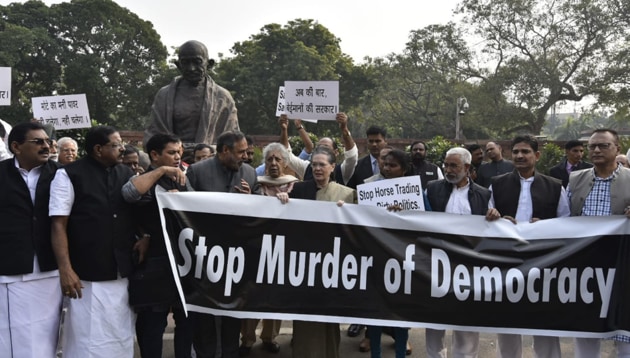 Congress President Sonia Gandhi with senior party leaders leads a protest against Maharashtra government formation issue, at Parliament premises in New Delhi, Monday, Nov. 25, 2019.(Sanjeev Verma/Hindustan Times) Congress President Sonia Gandhi with senior party leaders leads a protest against Maharashtra government formation issue, at Parliament premises in New Delhi, Monday, Nov. 25, 2019.(Sanjeev Verma/Hindustan Times)
