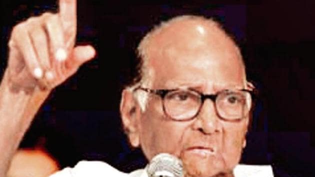 The Supreme Court on Tuesday ordered a floor test in the Maharashtra legislature before 5 pm on Wednesday.(Reuters image) The Supreme Court on Tuesday ordered a floor test in the Maharashtra legislature before 5 pm on Wednesday.(Reuters image)