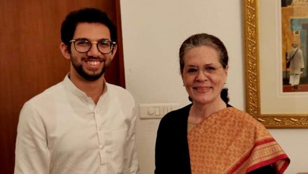 Shiv Sena boss Uddhav Thackeray’s son Aaditya Thackeray arrived in New Delhi late on Wednesday evening to invite Congress chief Sonia Gandhi.(Photo: ANI)