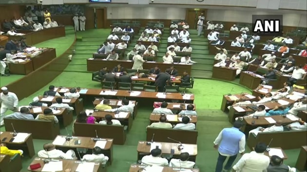 The newly-elected 288 Maharashtra MLAs were administered oath of office by pro-tem speaker on Nov 27, 2019. (ANI / Twitter) The newly-elected 288 Maharashtra MLAs were administered oath of office by pro-tem speaker on Nov 27, 2019. (ANI / Twitter)