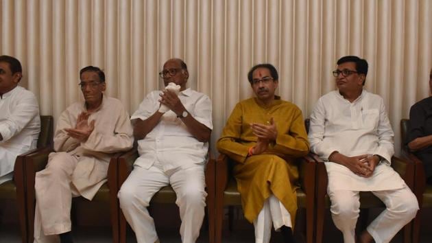 Shiv Sena chief Uddhav Thackeray and NCP chief Sharad Pawar during meeting of Shiv Sena , NCP and Congress alliance at Mumbai, India, on Tuesday, November 26, 2019.(HT Photo)