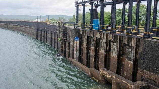 24X7 water scheme. Khadakwasla dam(Milind Saurkar/HT Photo)