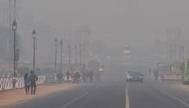 A view of smog and pollution at Rashtrapati Bhawan in New Delhi(Sanchit Khanna/HT PHOTO)