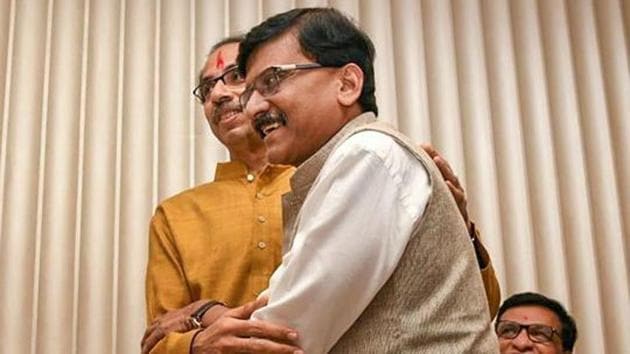 Shiv Sena President Uddhav Thackeray being greeted by party leader Sanjay Raut.(PTI Photo) Shiv Sena President Uddhav Thackeray being greeted by party leader Sanjay Raut.(PTI Photo)