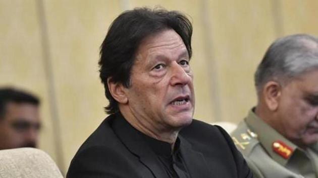 Pakistan's Prime Minister Imran Khan chaired an emergency Cabinet meeting along with the top generals.(AP Photo)